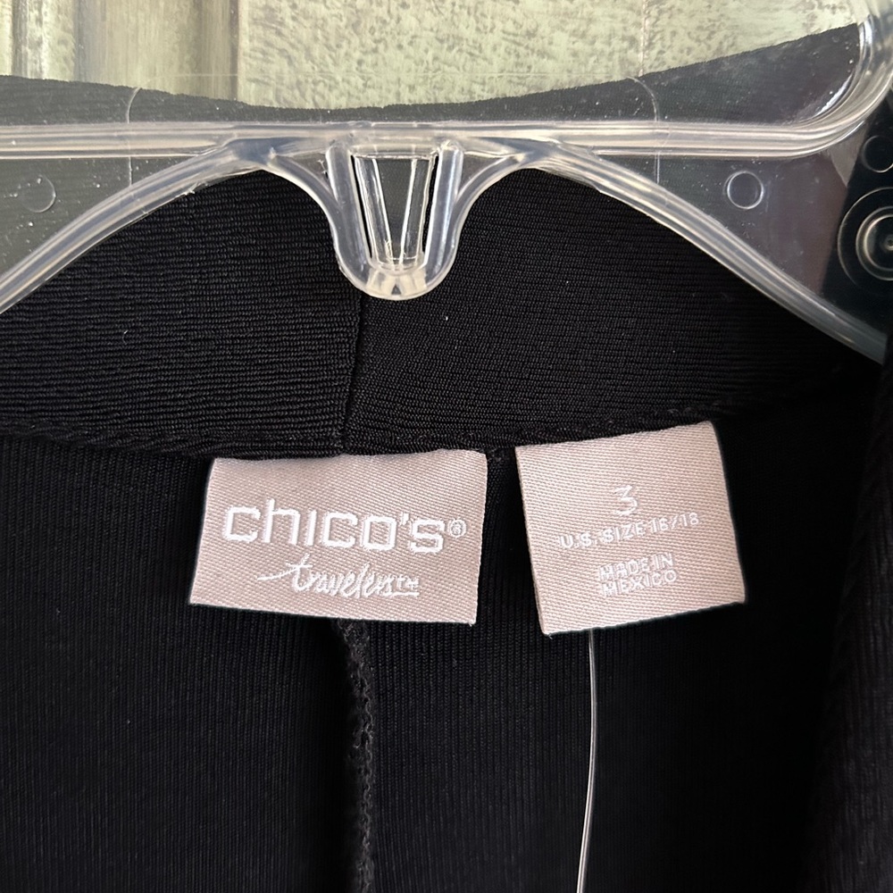 NWT Beautiful women’s Chicos top/ jacket material is amazing - Picture 2 of 5